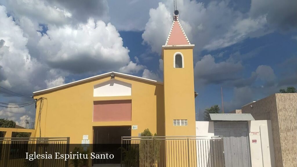 Iglesia Espiritu Santo - El Cármen de Bolivar (Bolívar)