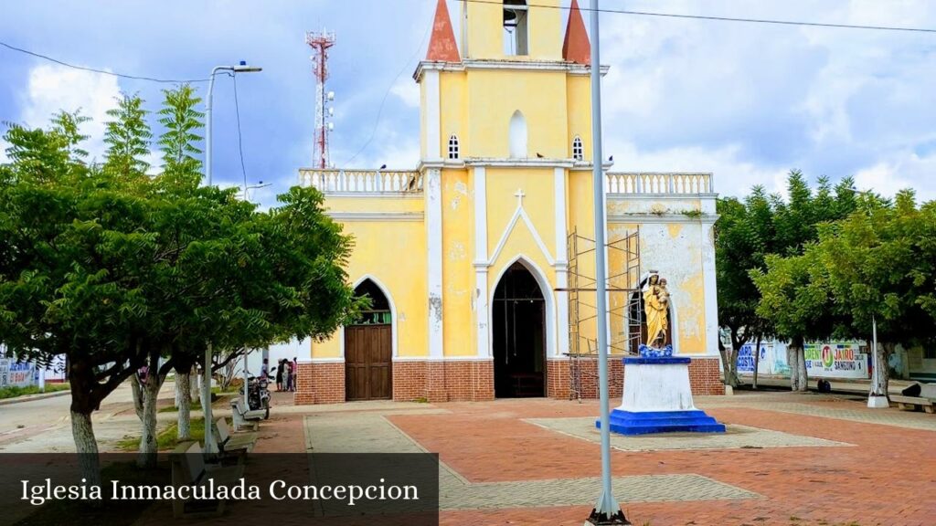 Iglesia Inmaculada Concepcion - Calamar (Bolívar)