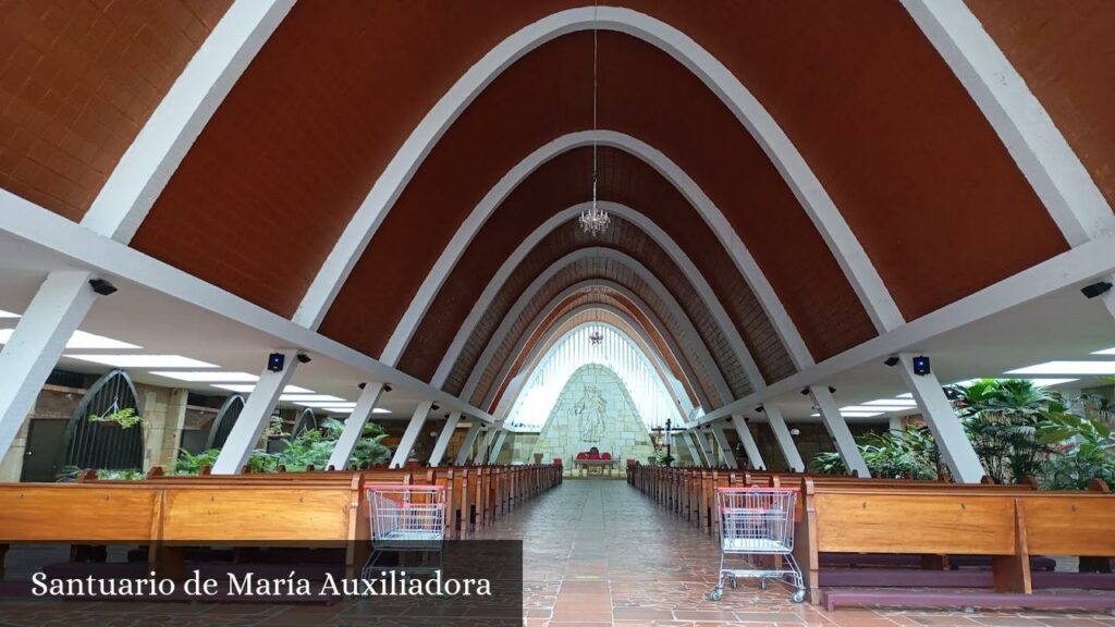 Santuario de María Auxiliadora - San Gil (Santander)